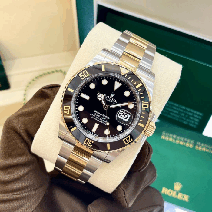 Submariner Date... - Image 4