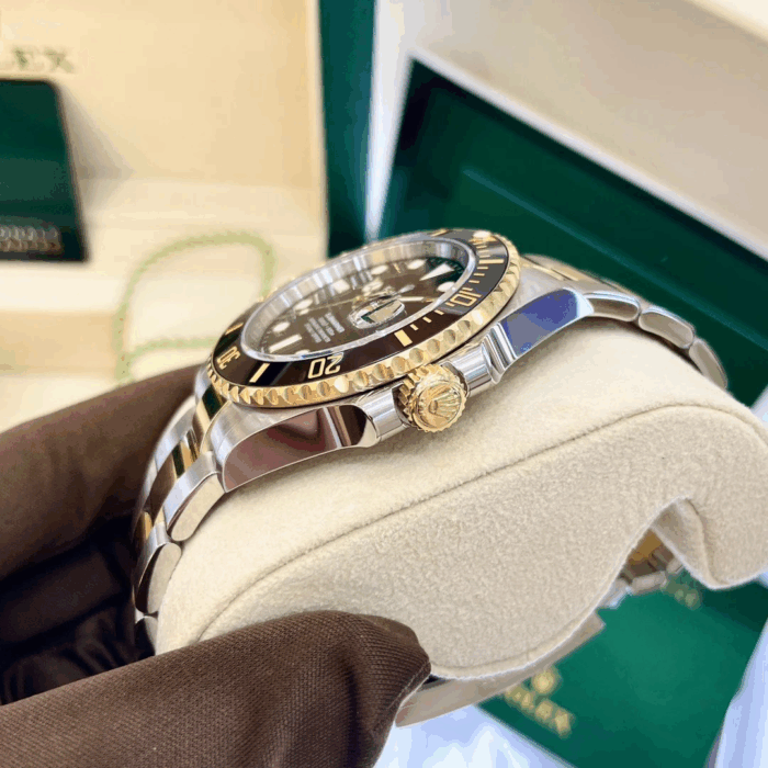 Submariner Date... - Image 5